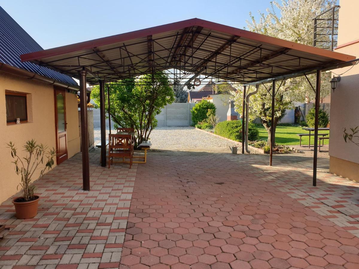 Apartmany Forro Rybarska Veľký Meder Buitenkant foto